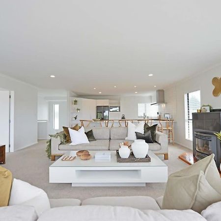 Escape To High End Comforts On Riverton Villa Mount Maunganui Buitenkant foto