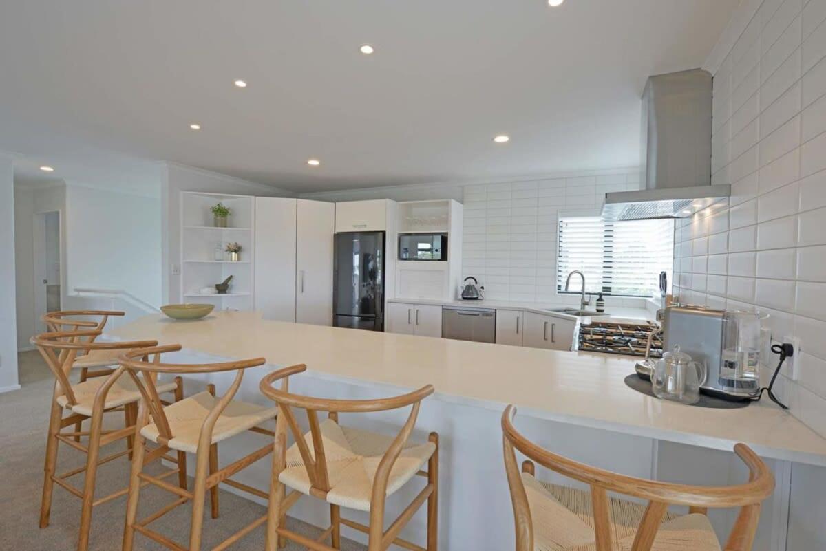 Escape To High End Comforts On Riverton Villa Mount Maunganui Buitenkant foto