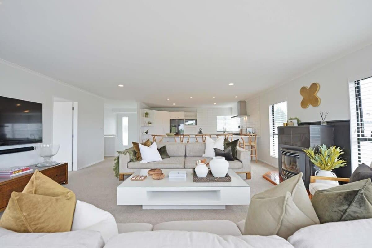 Escape To High End Comforts On Riverton Villa Mount Maunganui Buitenkant foto