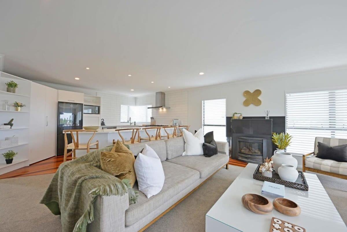 Escape To High End Comforts On Riverton Villa Mount Maunganui Buitenkant foto