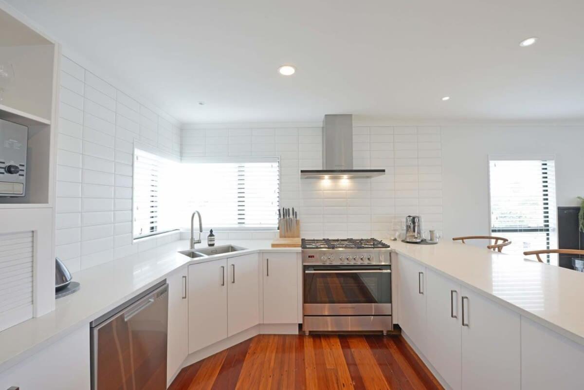 Escape To High End Comforts On Riverton Villa Mount Maunganui Buitenkant foto