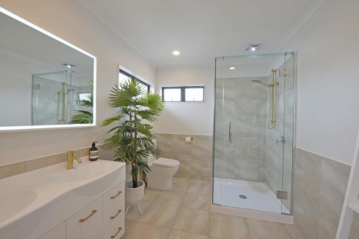 Escape To High End Comforts On Riverton Villa Mount Maunganui Buitenkant foto