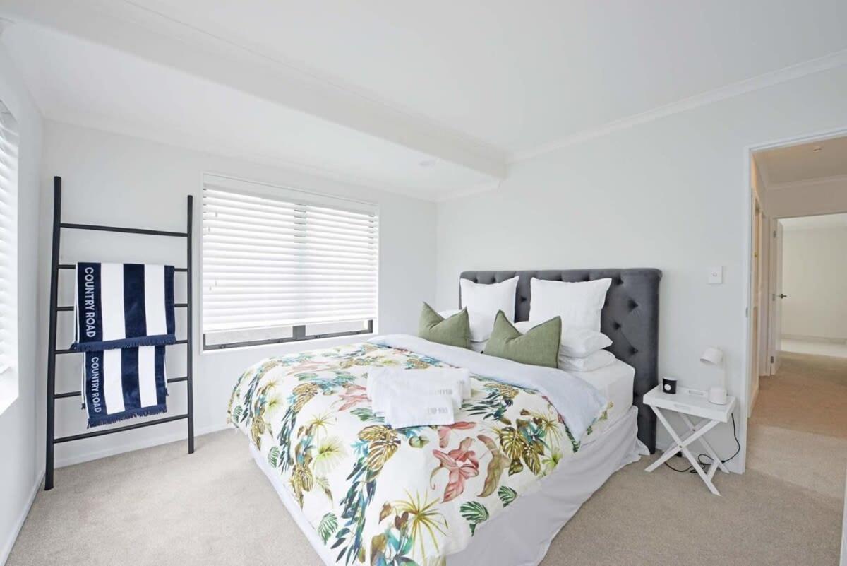 Escape To High End Comforts On Riverton Villa Mount Maunganui Buitenkant foto